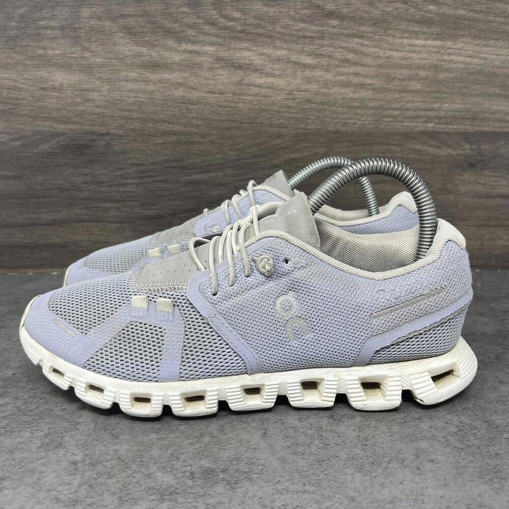 On Cloud 5 Running Shoes Womens Size 6.5 Grey Blue White Sneakers